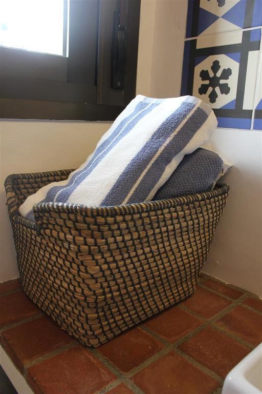 El Nispero Dulce Bed & Breakfast Alcaucin Exterior photo